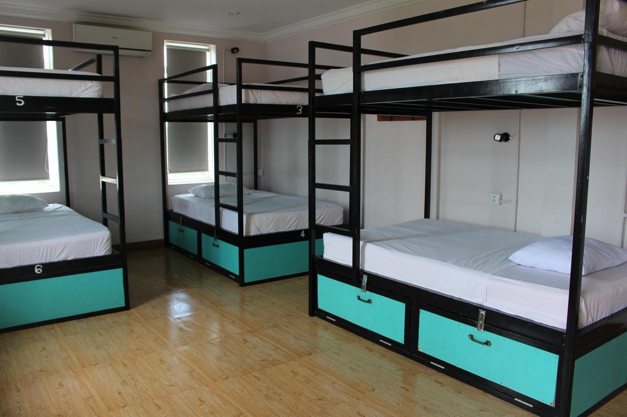 Mad Monkey Hostel Kampot (Adults Only) Esterno foto