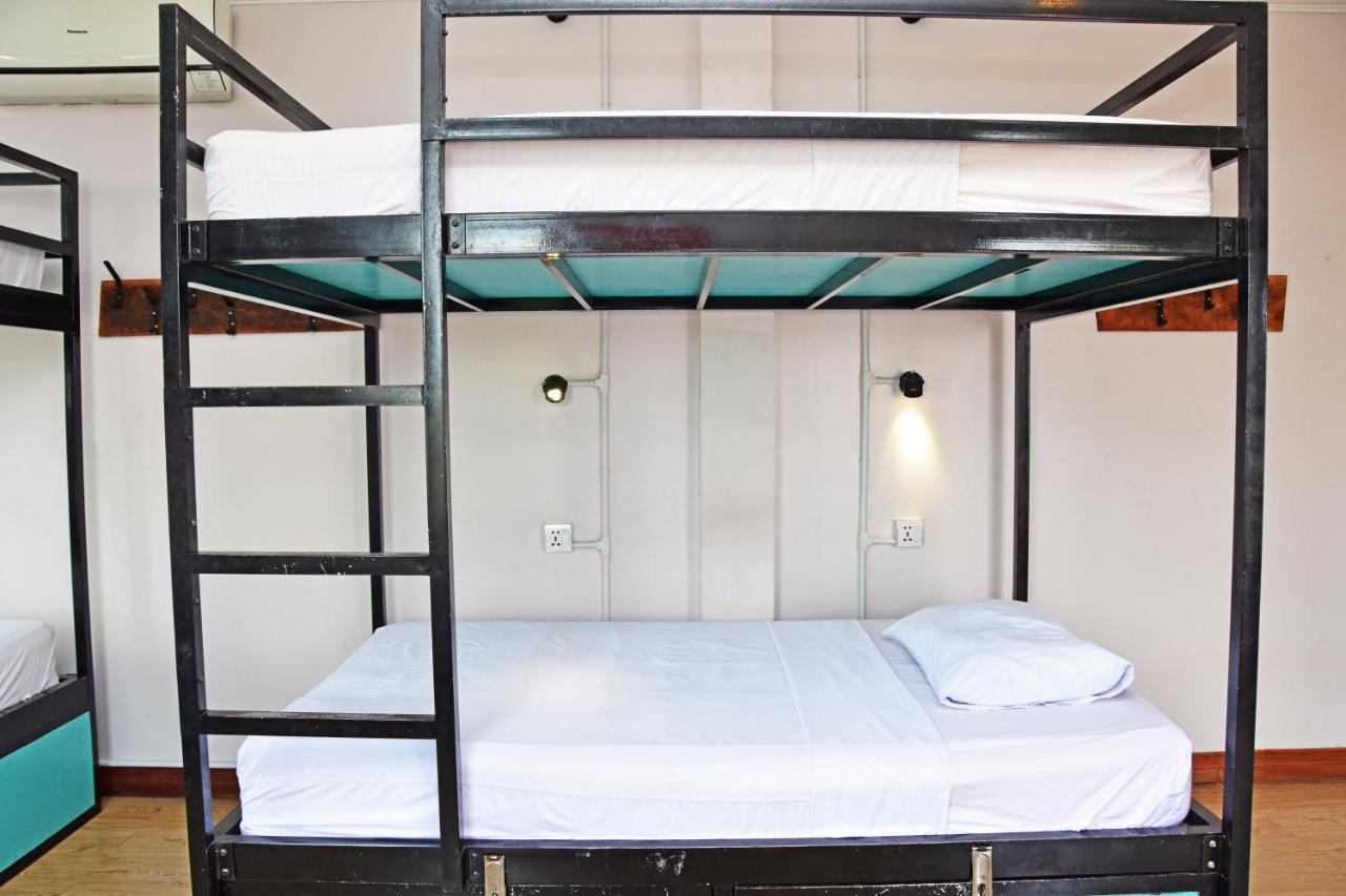 Mad Monkey Hostel Kampot (Adults Only) Esterno foto