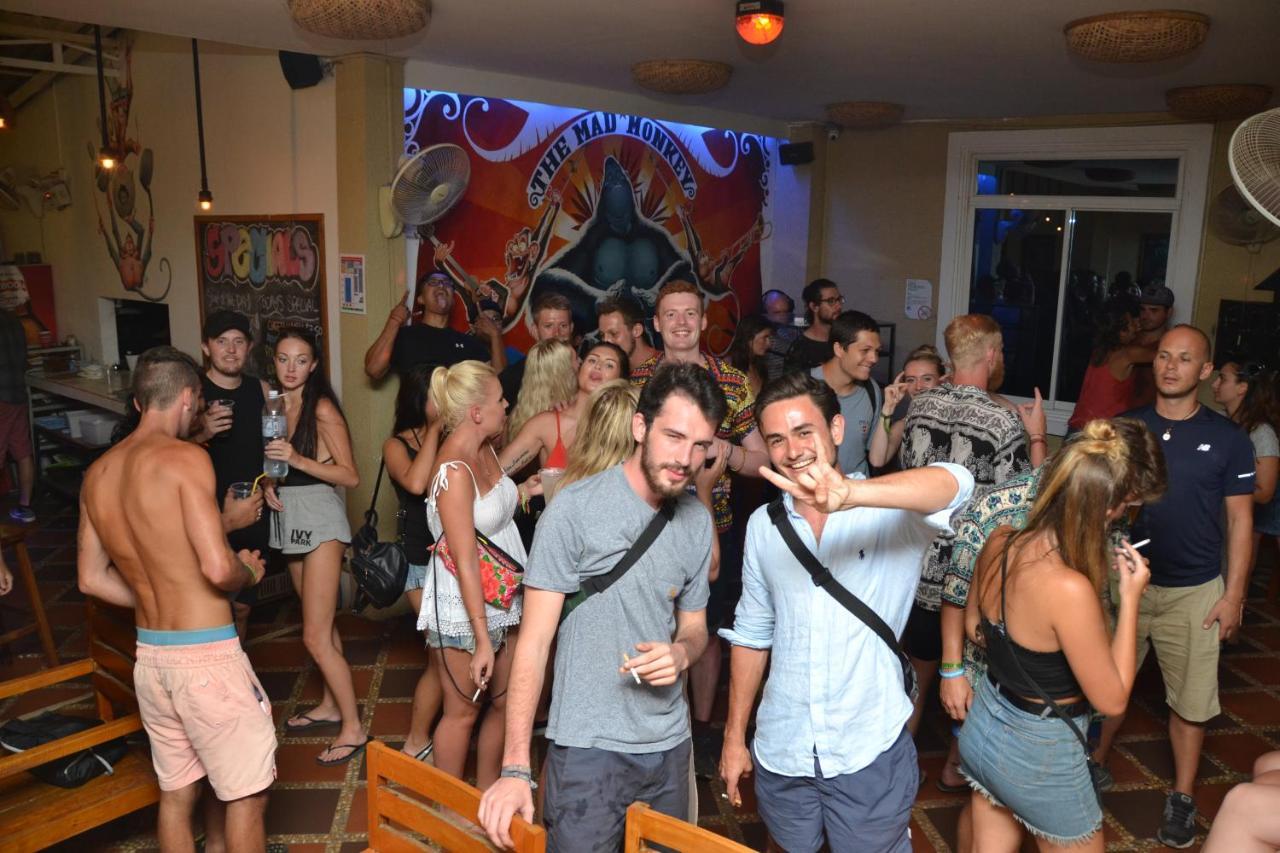 Mad Monkey Hostel Kampot (Adults Only) Esterno foto