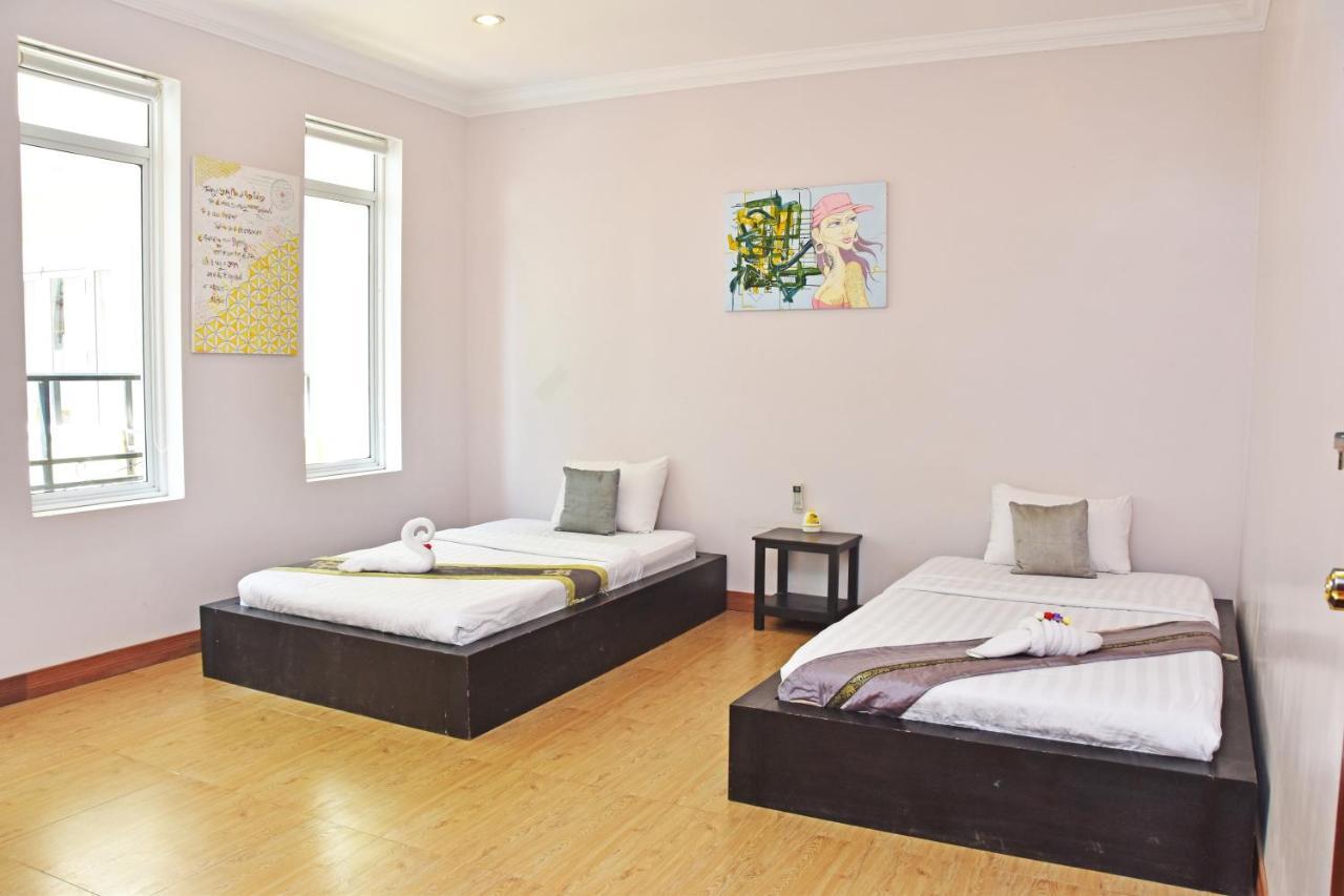 Mad Monkey Hostel Kampot (Adults Only) Esterno foto