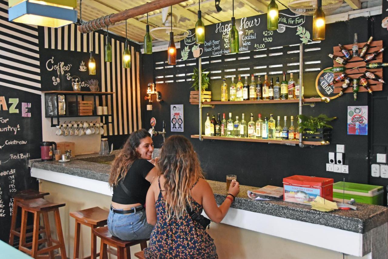 Mad Monkey Hostel Kampot (Adults Only) Esterno foto