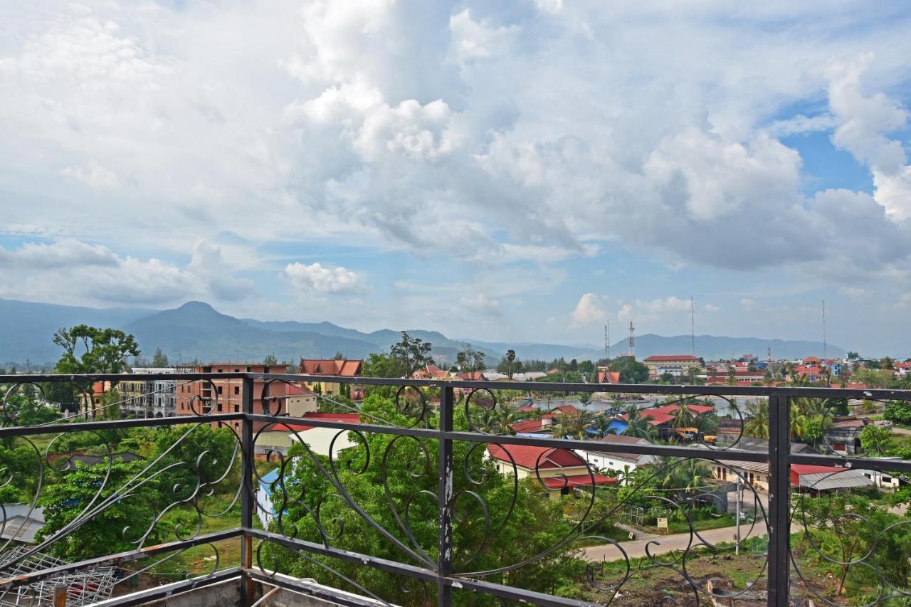 Mad Monkey Hostel Kampot (Adults Only) Esterno foto