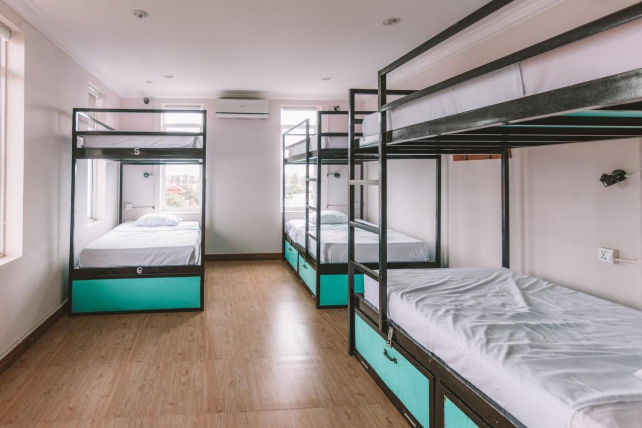 Mad Monkey Hostel Kampot (Adults Only) Esterno foto