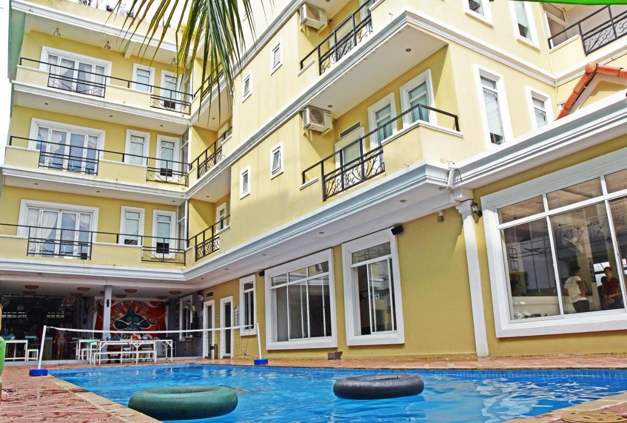 Mad Monkey Hostel Kampot (Adults Only) Esterno foto