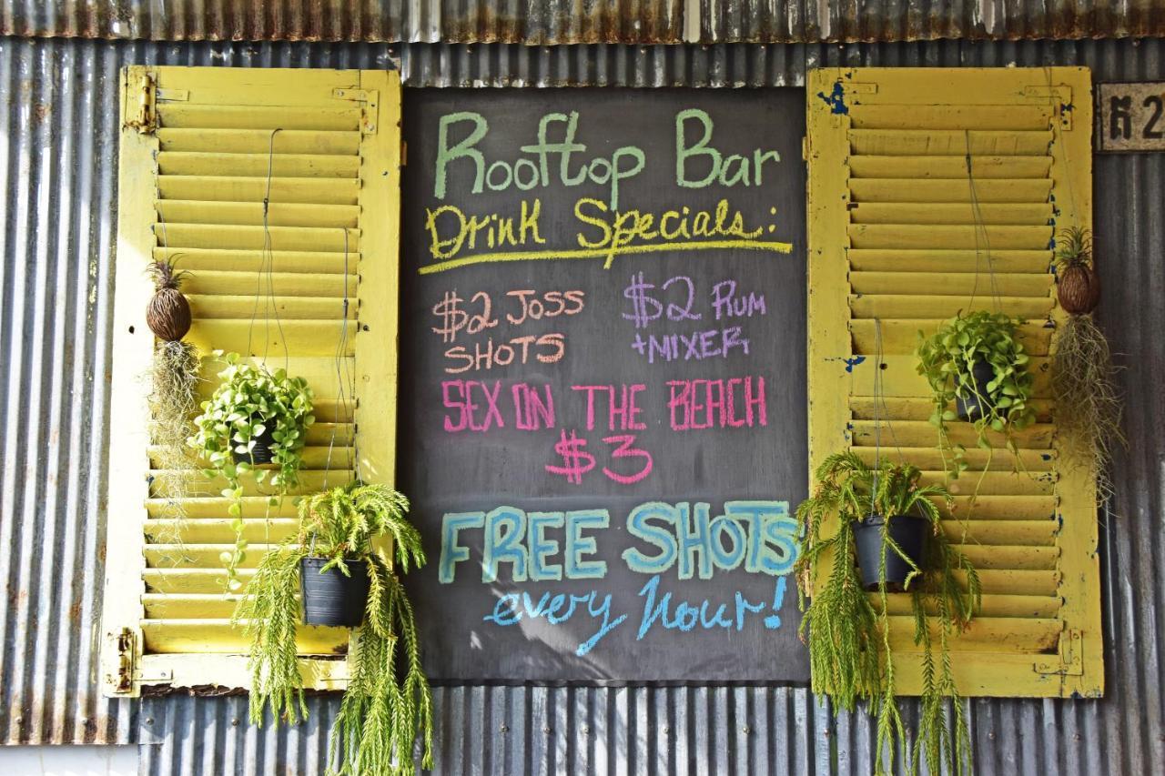 Mad Monkey Hostel Kampot (Adults Only) Esterno foto
